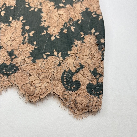 Storia Black and Tan Lace Mini Dress Size Small - Picture 3 of 4